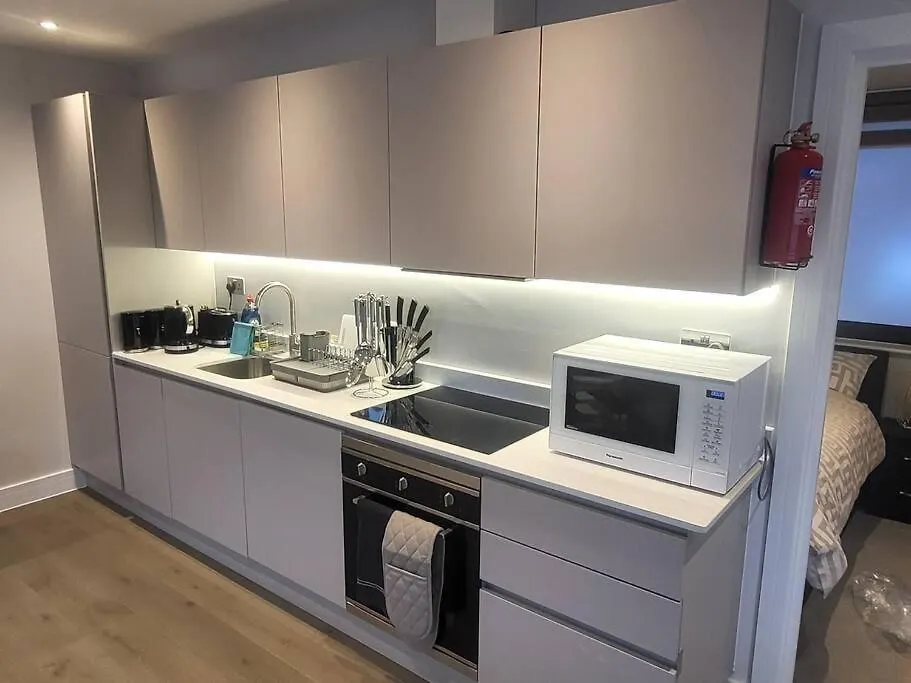 Entire Reigate Apartment Hosted By Pius United Kingdom