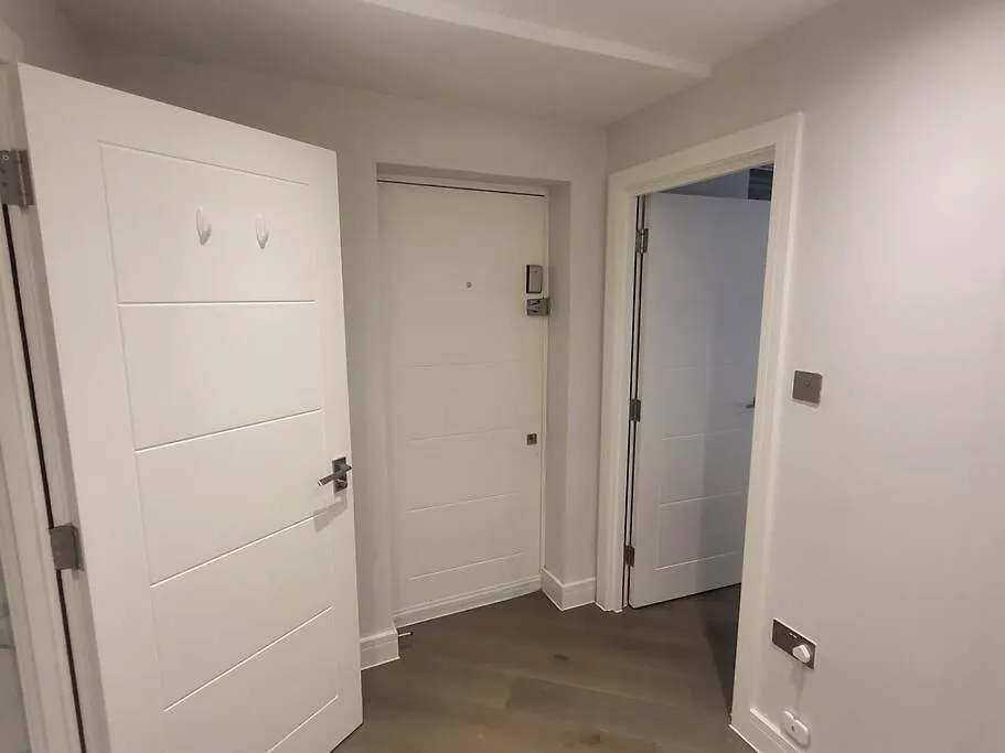 Entire Reigate Apartment Hosted By Pius