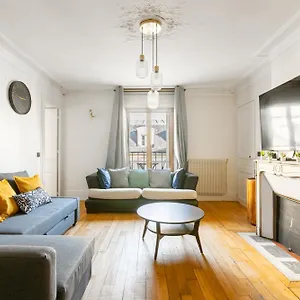 Quartier La Madeleine Free Netflix , Paris France