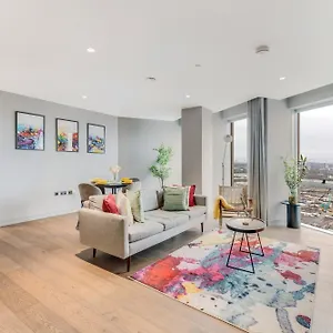 Shyroyale Apartment