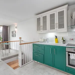 49/3 Seafront Duplex Penthouse In , Valletta Malta